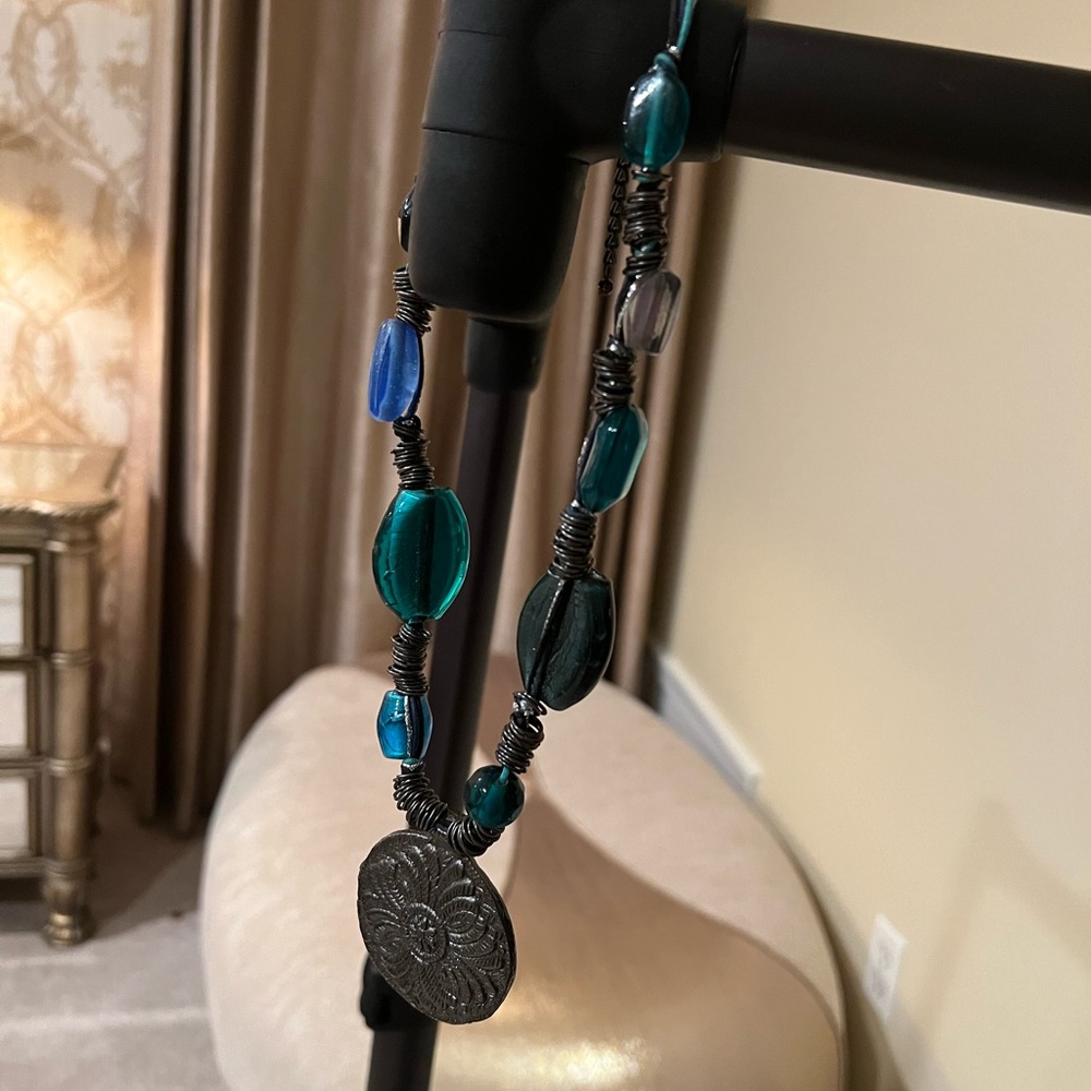 3 Necklaces bundle - Picture 4 of 4